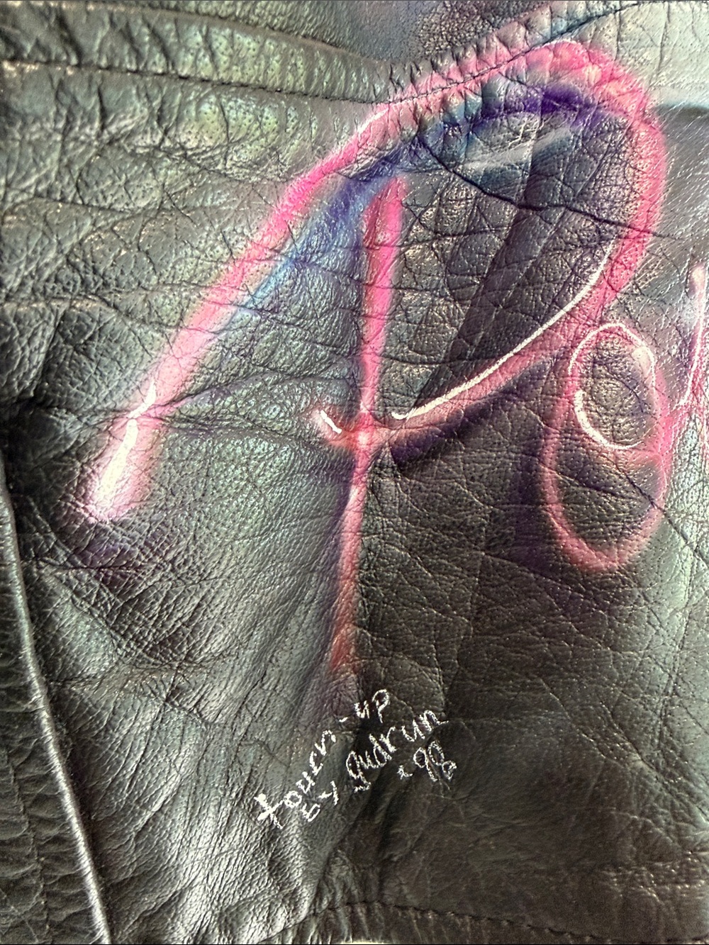 Hand-Painted 90s Vintage Air-Brushed Unicorn Leather Jacket - Picture 5 of 13